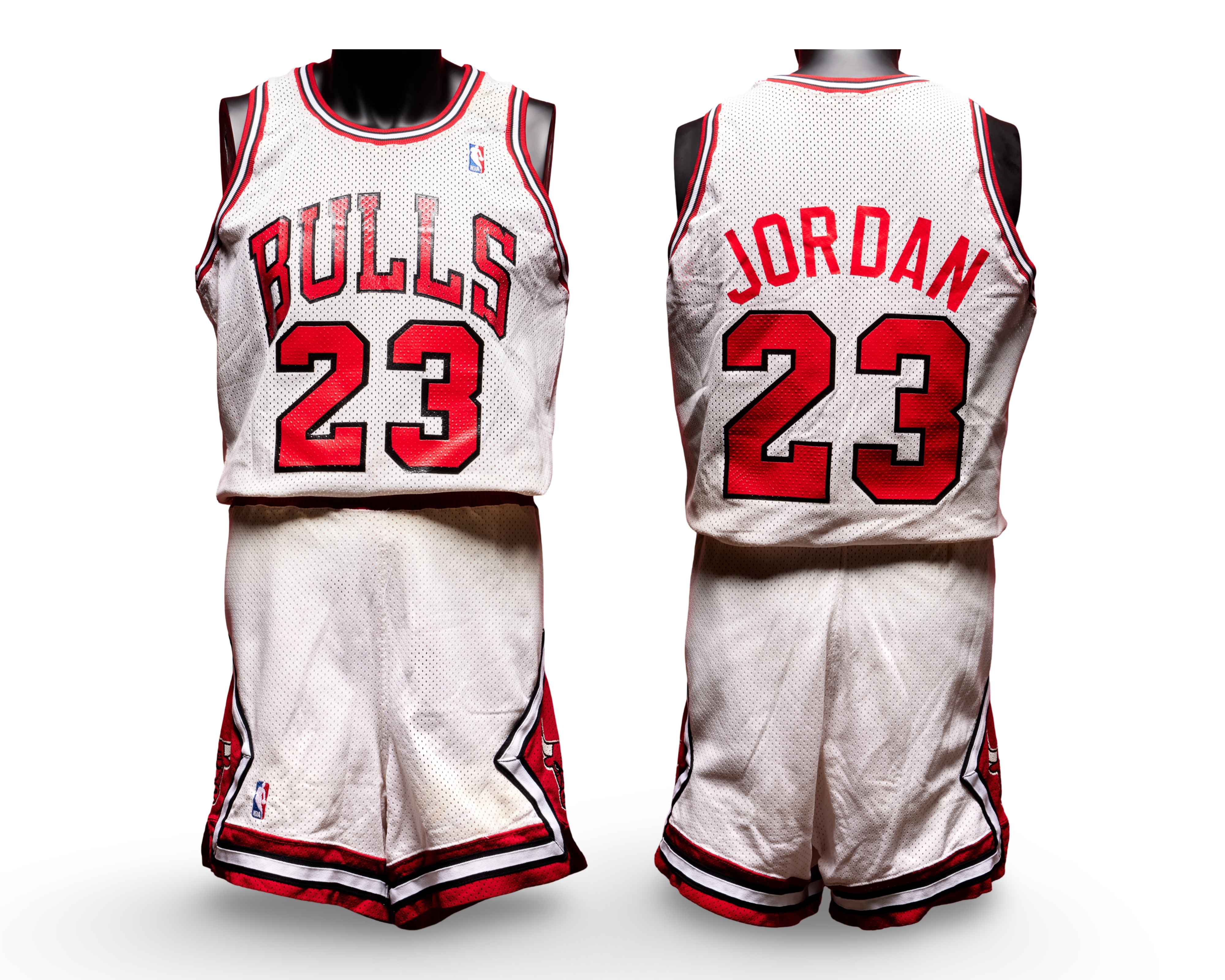 1988–89 Bulls home uniform detail