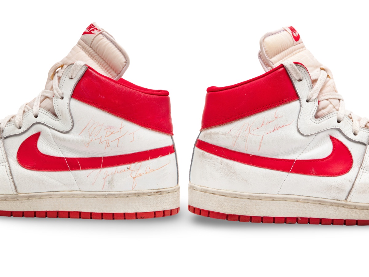 Nike Air Ship autographs detail — November 1, 1984