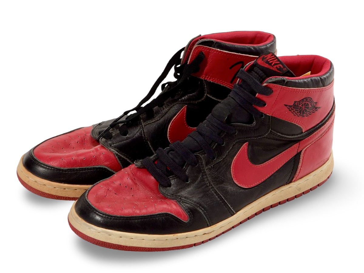 Air Jordan 1 Sample Red Liner pair 2 — 1984