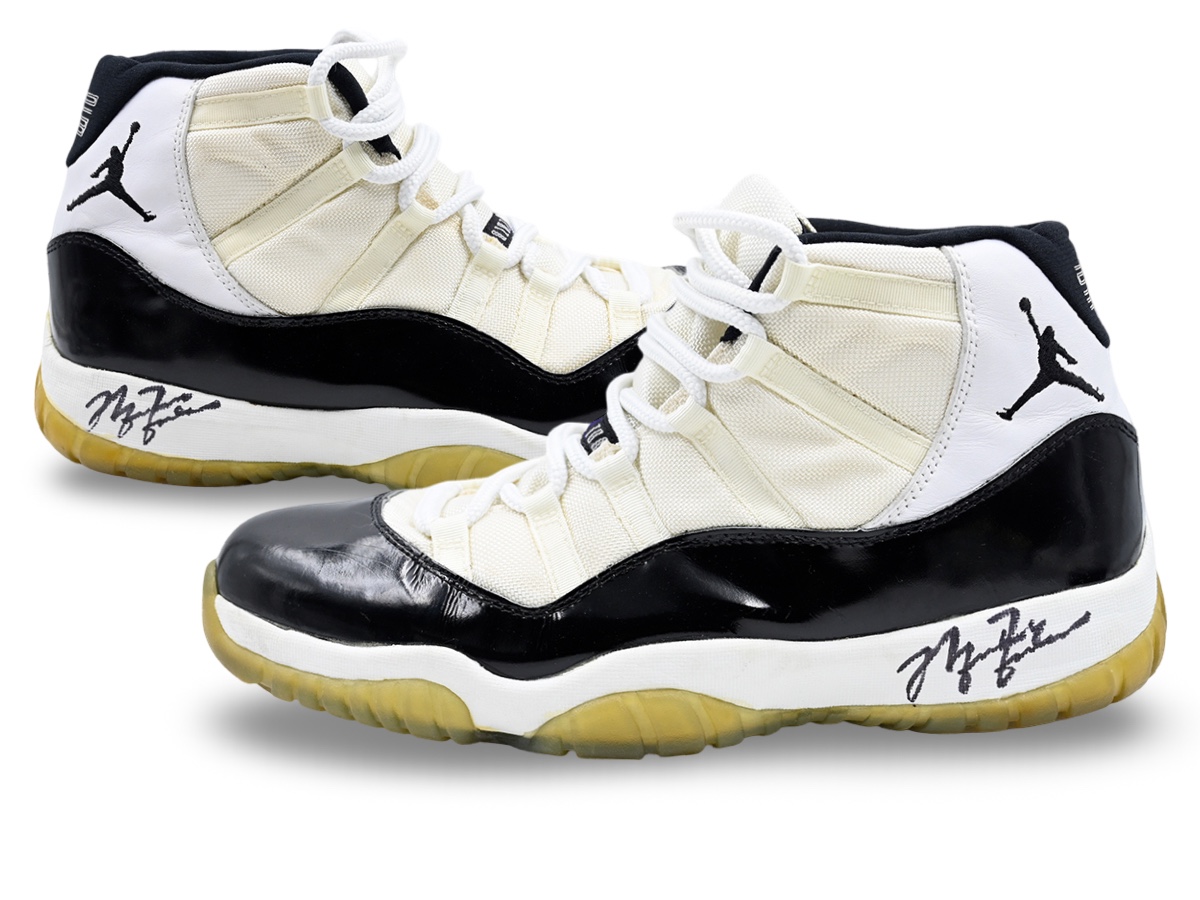 Air Jordan XI