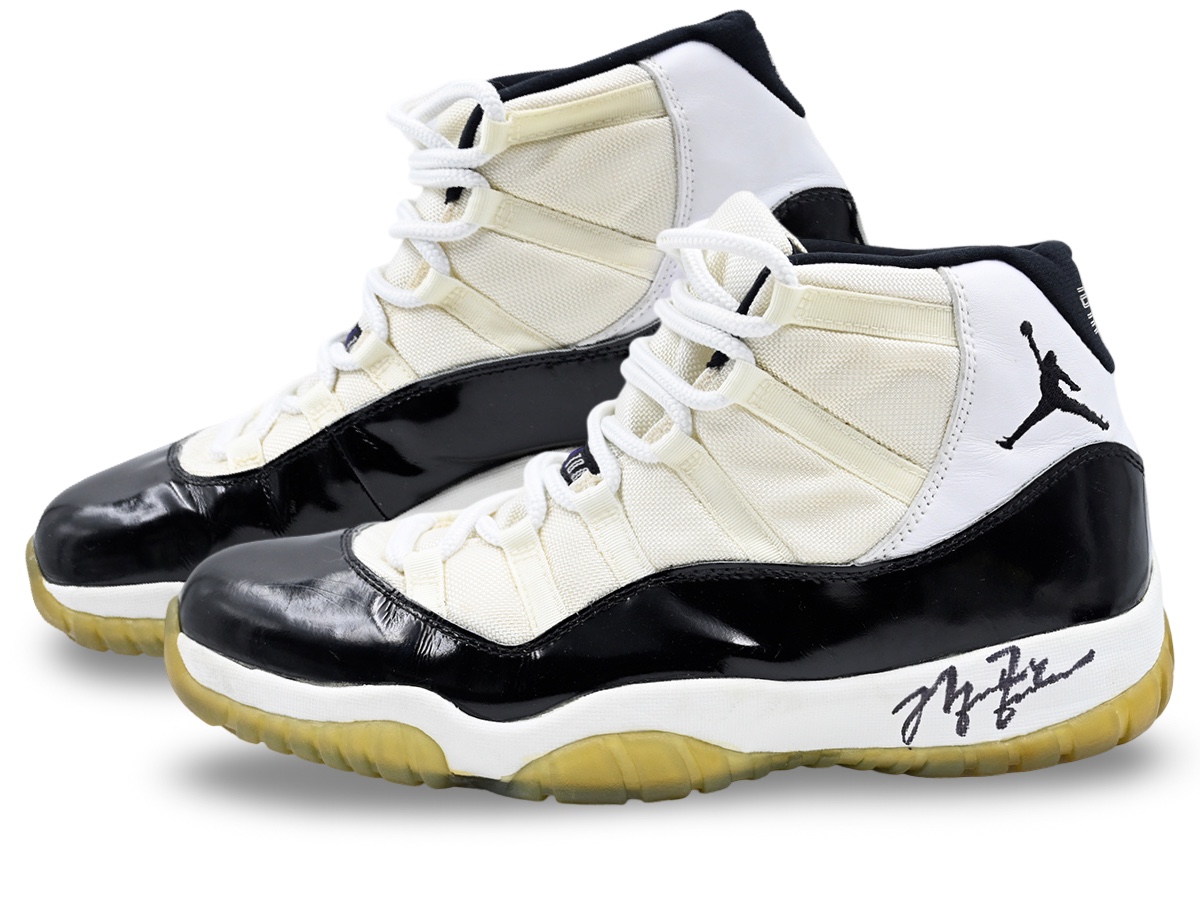 Air Jordan XI