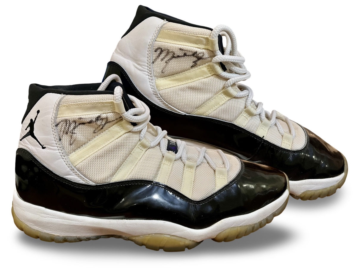 Air Jordan 11 — 1996