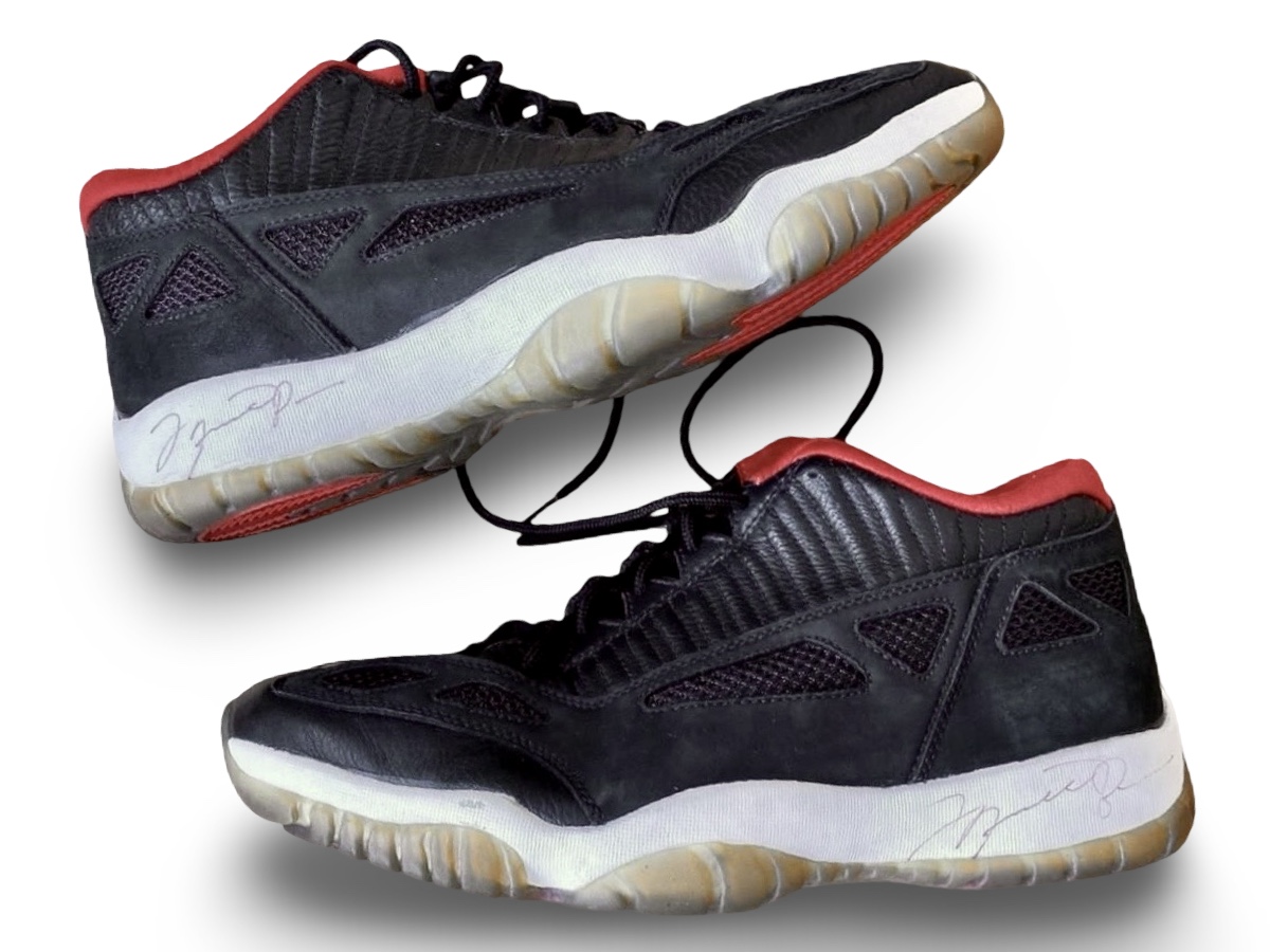 Air Jordan 11 — 1996