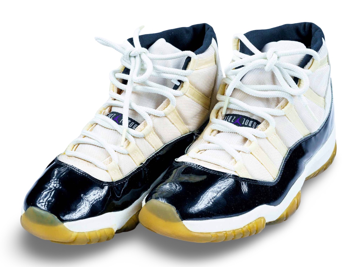 Air Jordan 11 — 1996