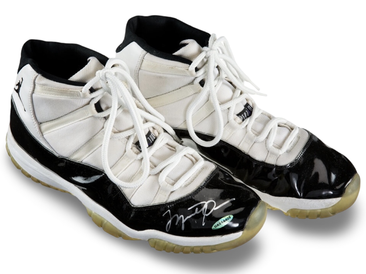 Air Jordan 11 — 1996
