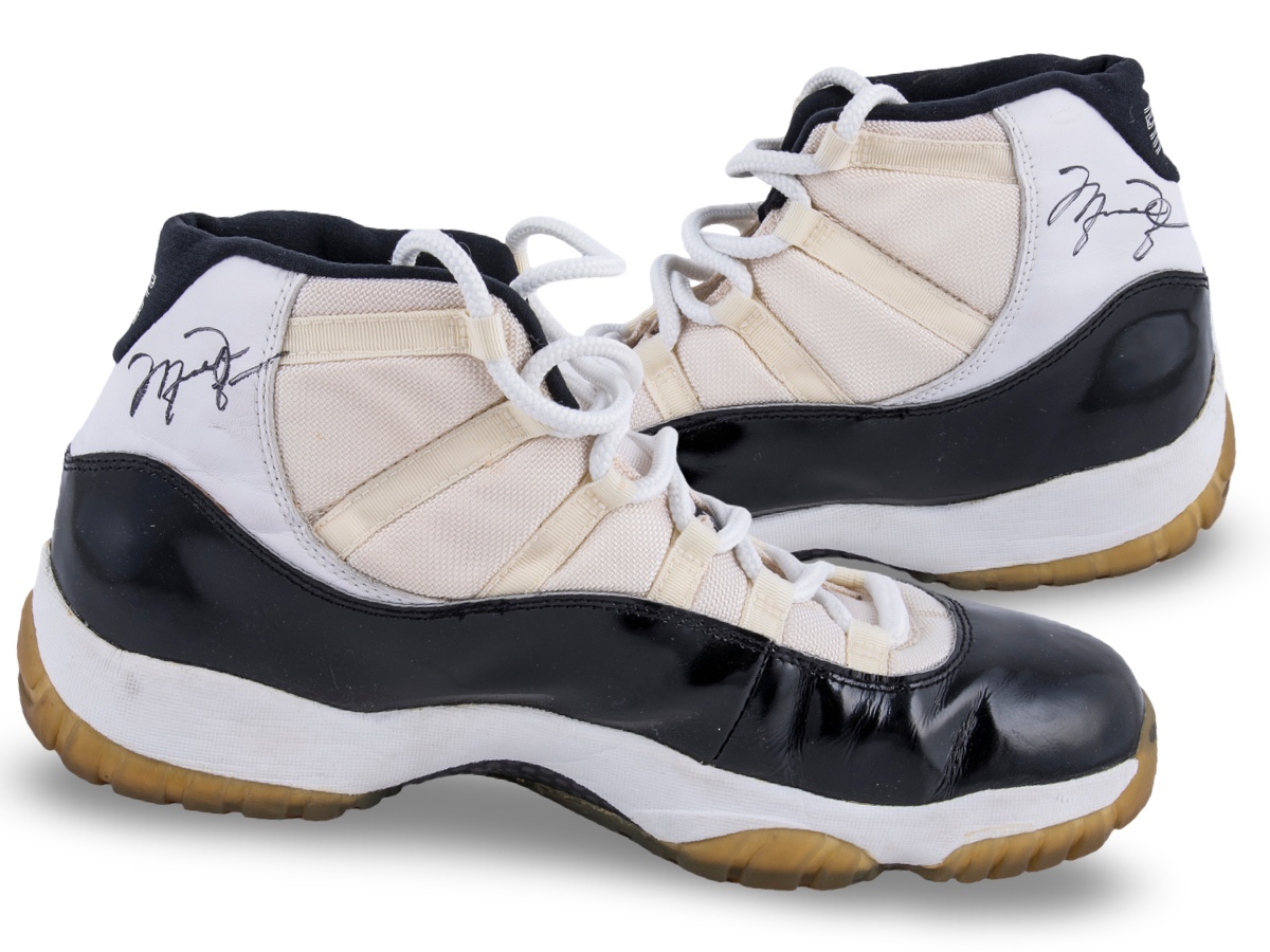Air Jordan XI - 1995