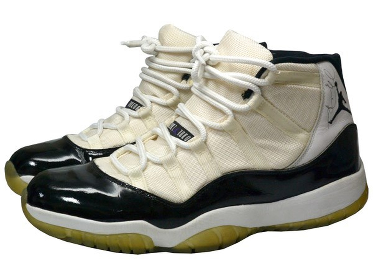 Air Jordan XI · Pair View 2 candidate