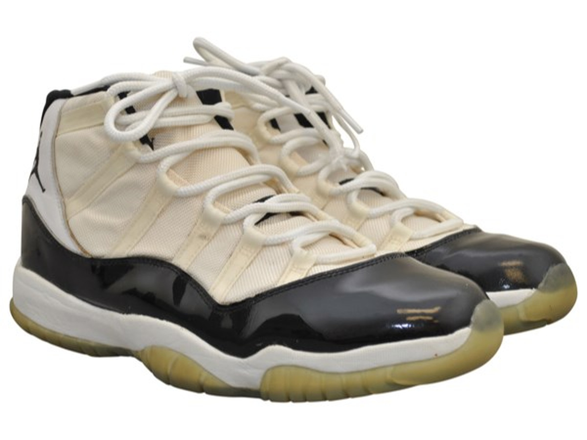 Air Jordan XI · Pair View 2 candidate