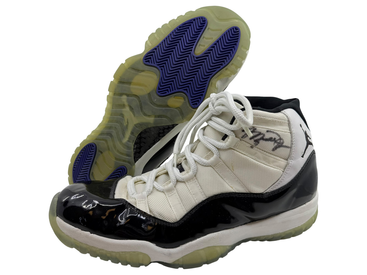 Air Jordan XI · Pair View 2 candidate