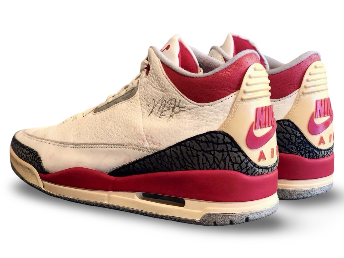 Air Jordan 3 - tagging — 1988