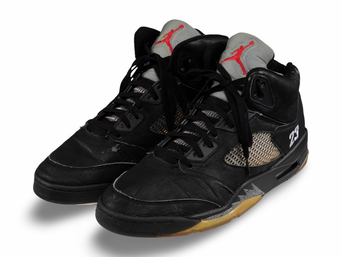 Air Jordan 5 — 1990