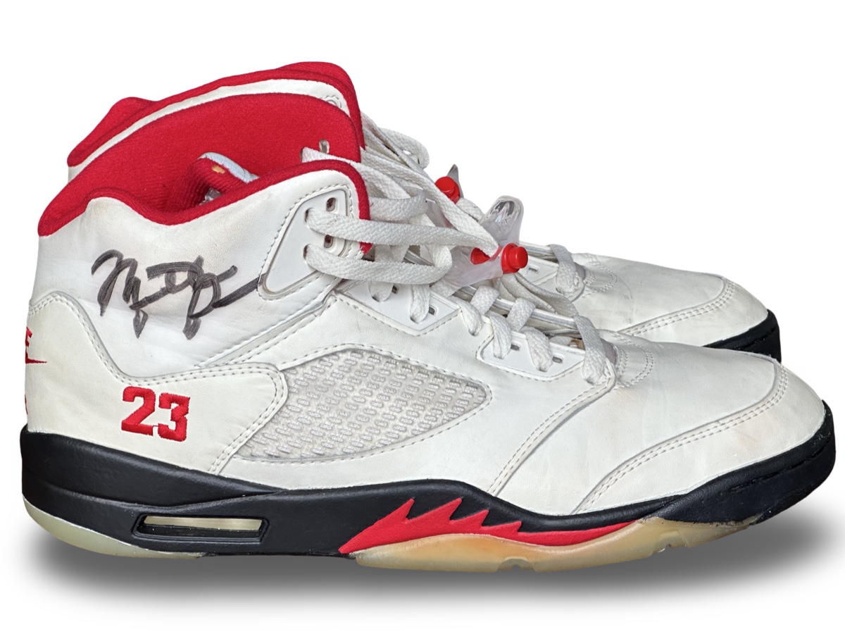 Air Jordan 5 — 1990
