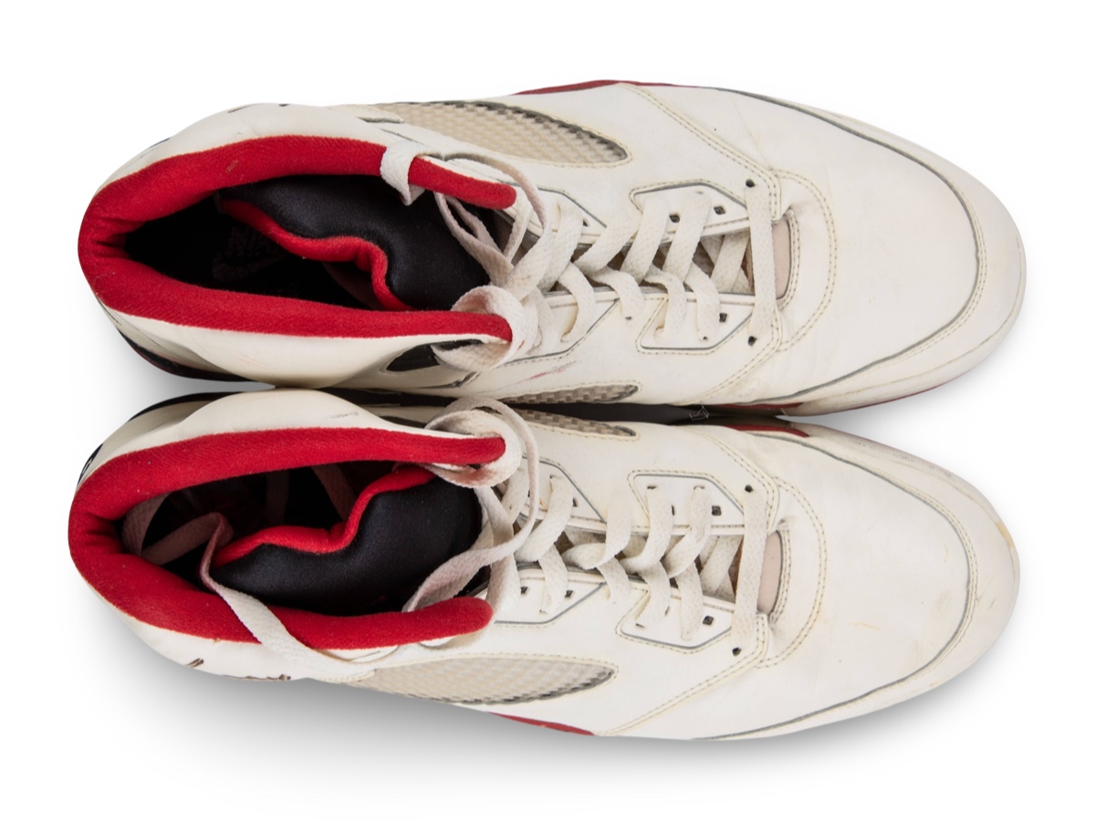 Air Jordan 5 — 1990