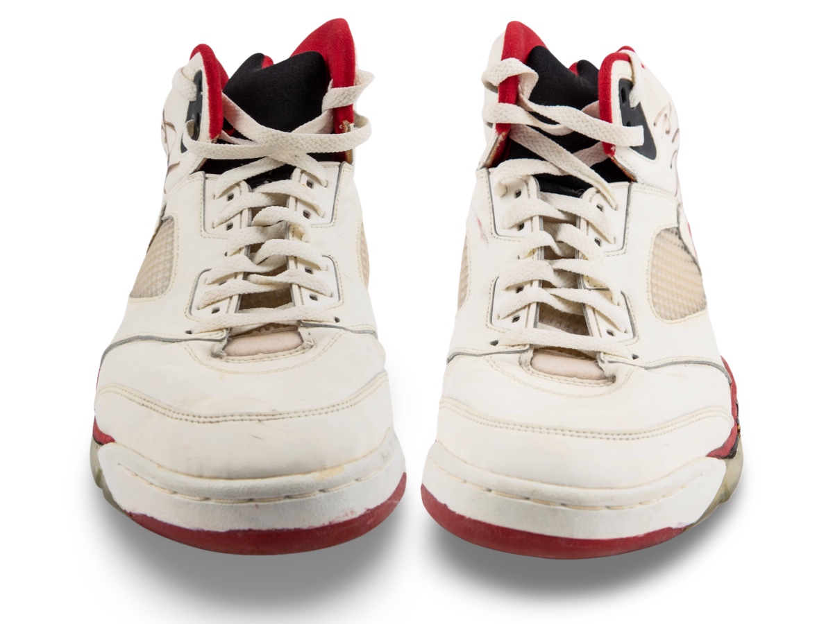 Air Jordan 5 — 1990
