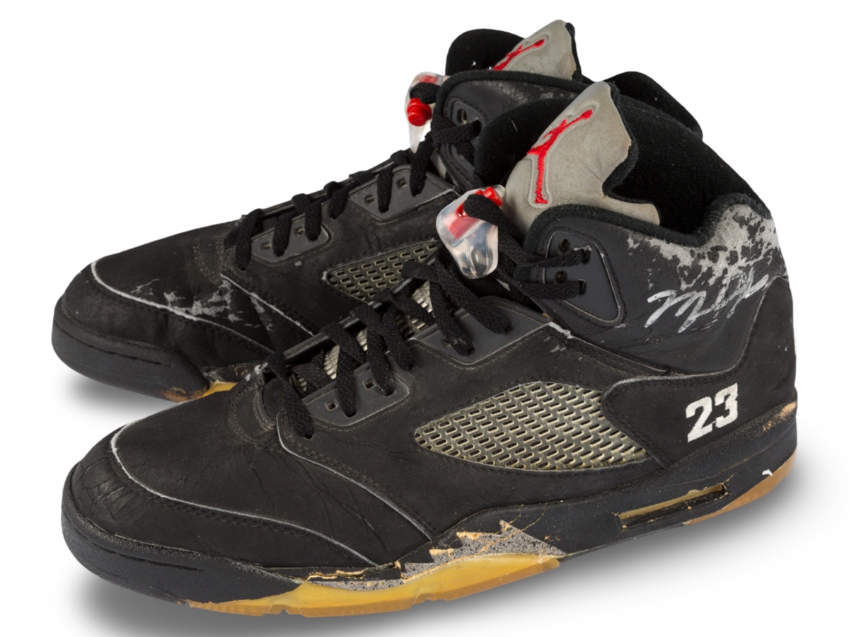 Air Jordan 5 — 1990