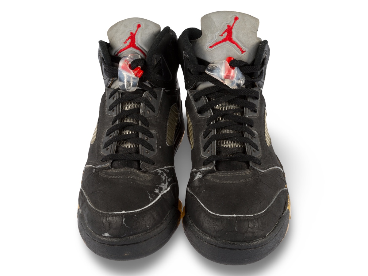 Air Jordan 5 — 1990