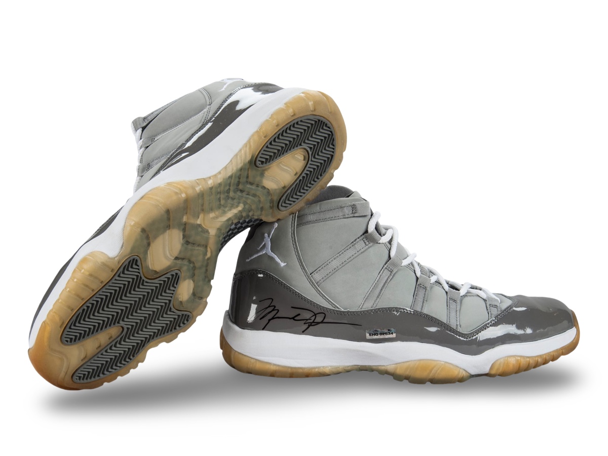 Air Jordan 11 — 2002