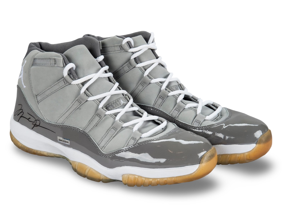 Air Jordan 11 — 2002